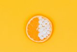 Orange oder Vitamin-Tablette: Nahrungsergänzung gesund? 